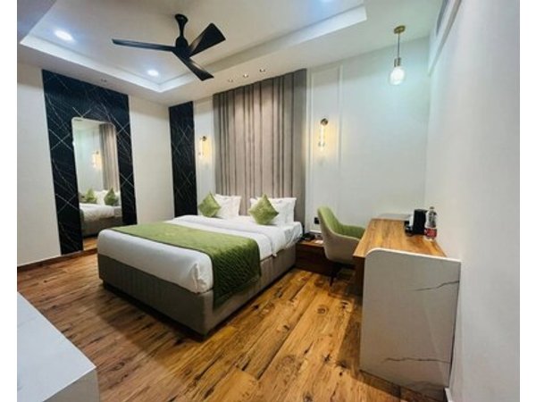 Red Leaf Hotels