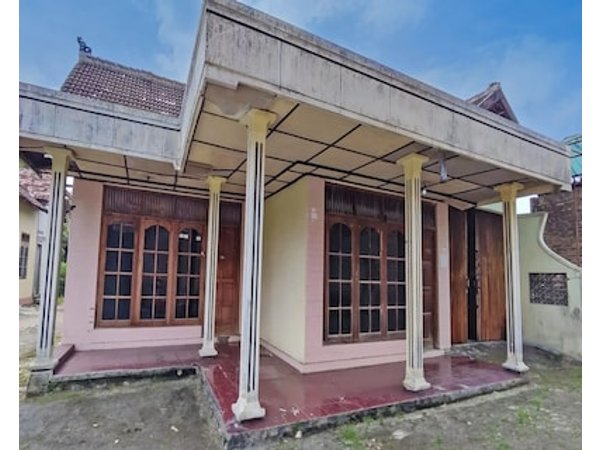 Oyo Life 93662 Kost Pak Budi