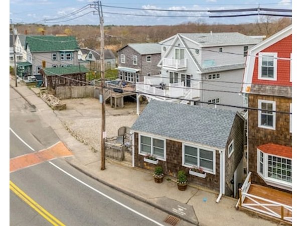 Maine Oceanfront Cottage