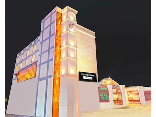 Townhouse Oak Patel Nagar Dehradun Railway Junction