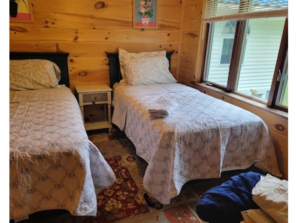 3-bedroom House In Charming Forestburgh With Wifi Ac. Start Your Getaway Now.