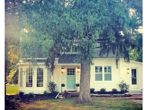 The Sycamore Cottage Located In The Amish Country. Minutes To Local Attractions
