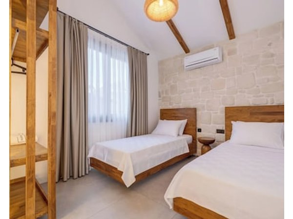 Rota Kilidonia Karaöz Suites&Villas