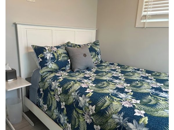 Enjoy Our Beach Front Getaway With Ocean View. 3br 2bath A/c Internet Grill