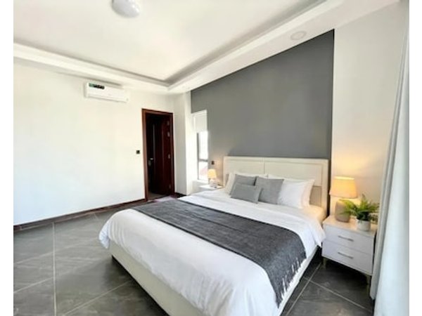 Sky Hotel - Cinema rooms & Apartments - Free laundry