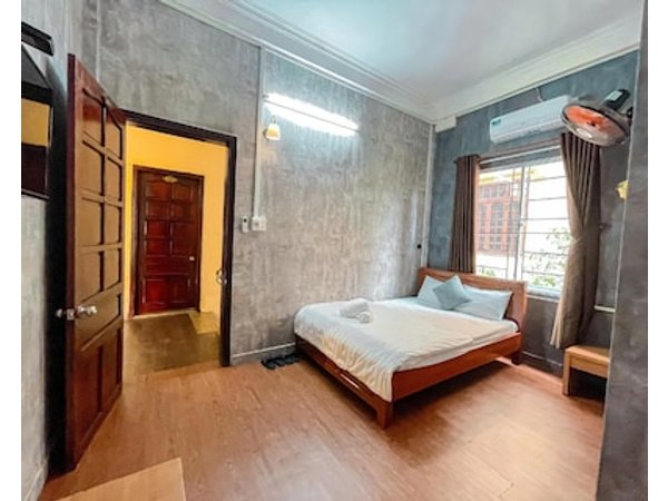 Amy Hostel Hue