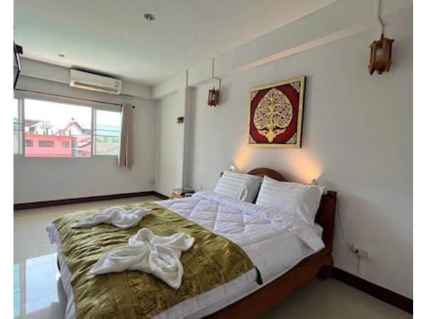 Bb House Budget And Boutique