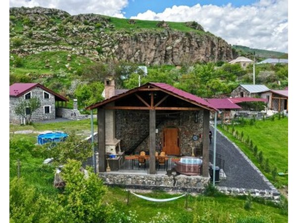 Charming Cottage With Wifi In Kaghsi