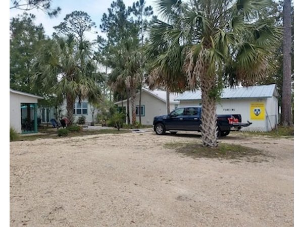 Charming Pet Friendly Cottage (#1) in Downtown Port St Joe