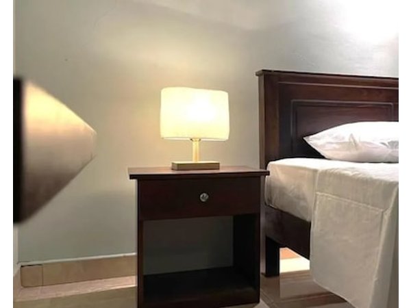 Elegance Cottage Airport Stay