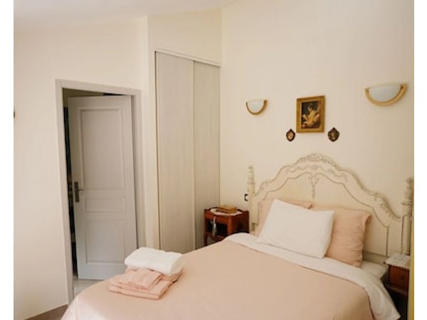 LaPetite Maison Abigail Peaceful home in Avignon
