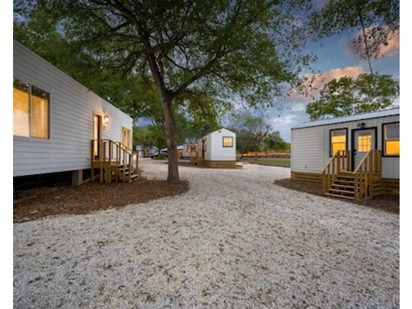 Newriver Rd Unit 12-tiny Cottage-pool/pickleball