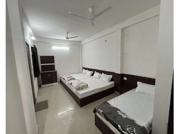 Hotel Dayalu palace