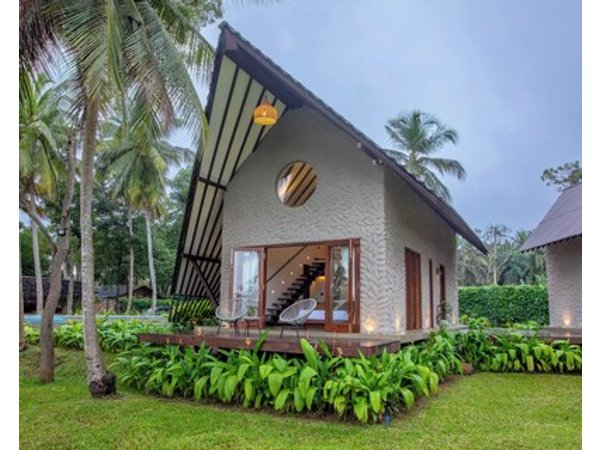 Avora Lake Villas