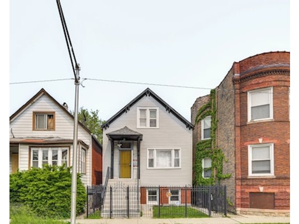 Less Than 2 Mi to UChicago Pet-Friendly Getaway with Yard