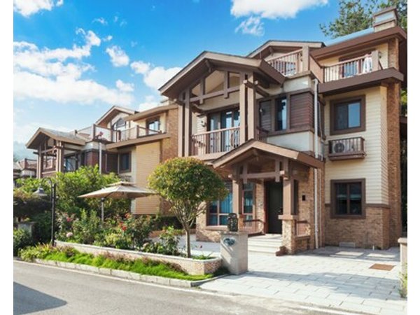 Pandora Valley Villas-English Services