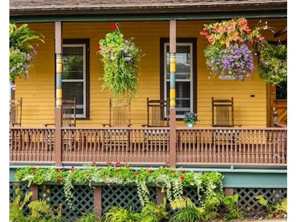 Pine Cottage Bed & Breakfast