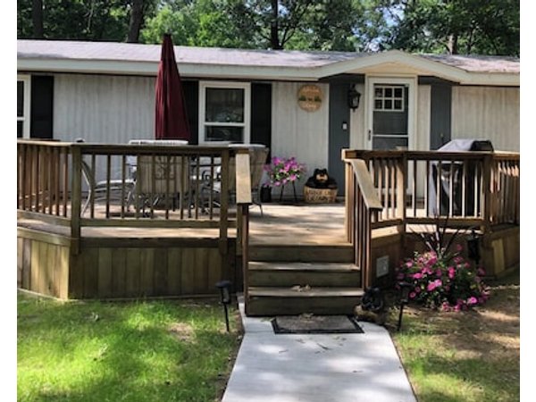 Cozy Mobile Home Just Minutes From Wis Dells