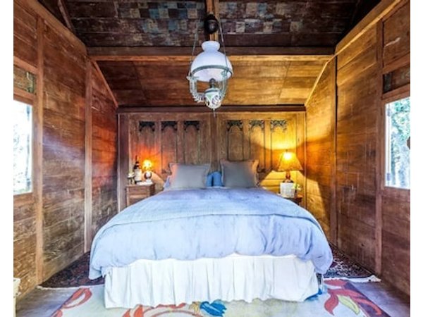 Antique Indonesian Teakwood Cottage for a Romantic Getaway in Petaluma California