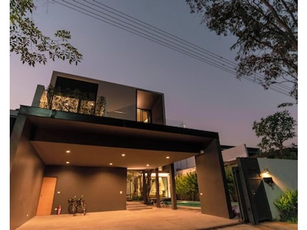 Boutique pool villas in Chiang Mai close to the airport and shopping mall