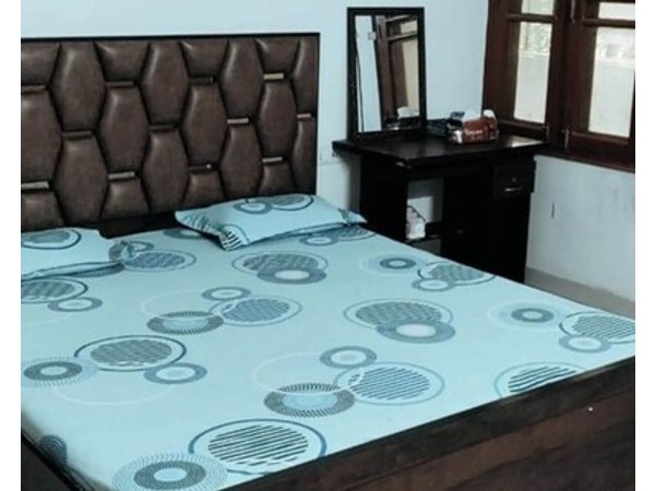 Spacious Peaceful Apartment For Two Families In Lucknow