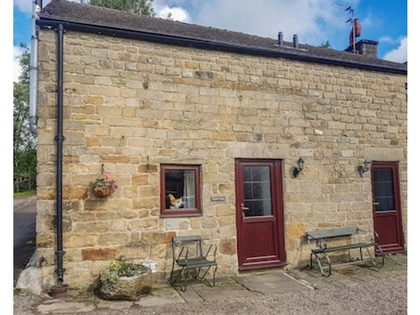 Ramblers Cottage Pet Friendly With A Garden In Matlock Ref 929053