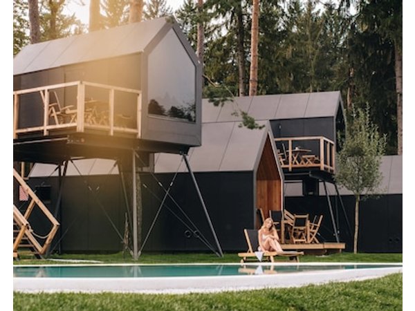 Luxury glamping Chocolate village