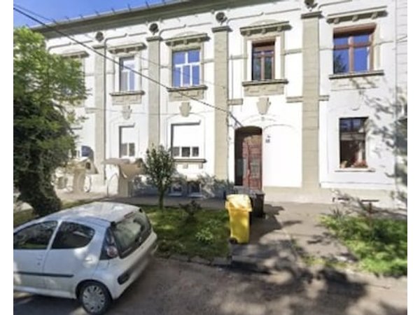 Apartment In The Historical House