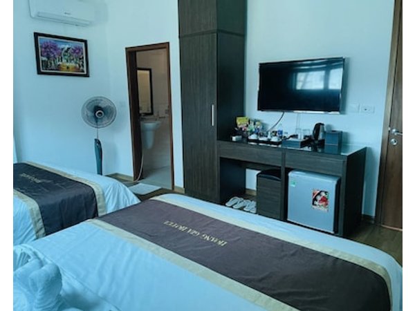 Hoàng gia HOTEL