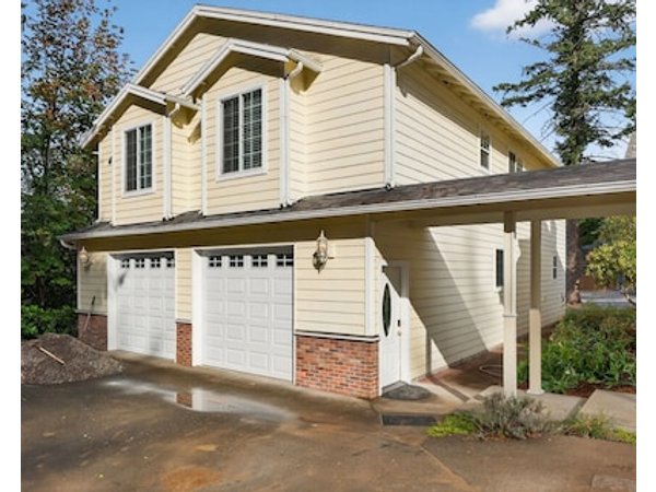GardenHome Getaway | Near Golf & Wine Country