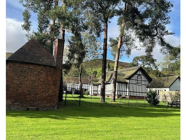 Courtyard Cottage