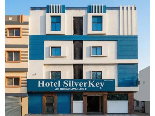 Hotel Silver Key