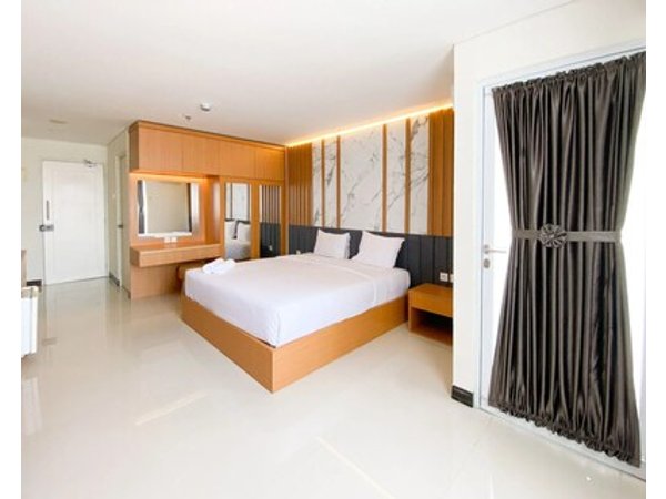 Cozy Living Studio (no Kitchen) At Sentraland Semarang Apartment