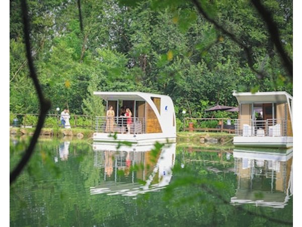 Floating Dream Houseboat