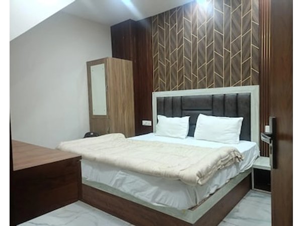 Hotel Jay Palace