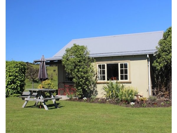 Blue Thistle Cottages