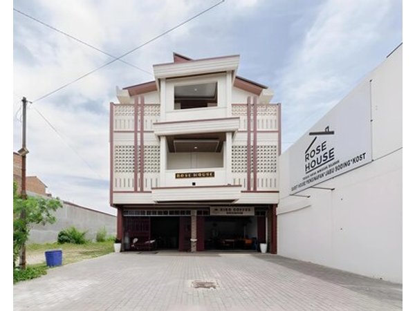 RedDoorz at Rose House Simpang Pemda Medan Selayan