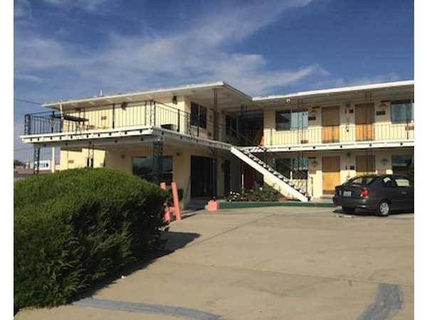Holiday Lodge