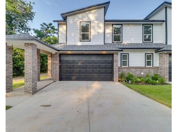 Modern Rooftop Getaway Near Six Flags with Views