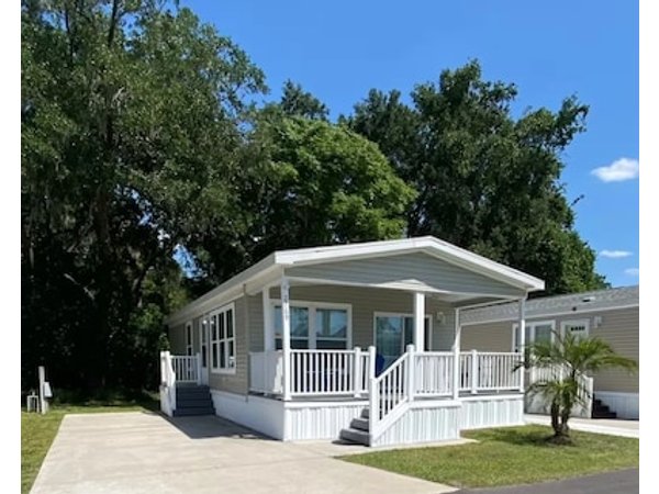Charming 2-bedroom Florida Getaway! Sleeps 6