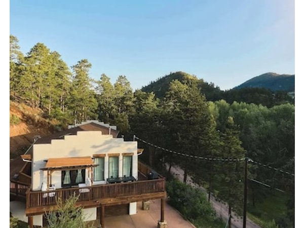 Southwest Mt Getaway | Fireplaces Views Hiking