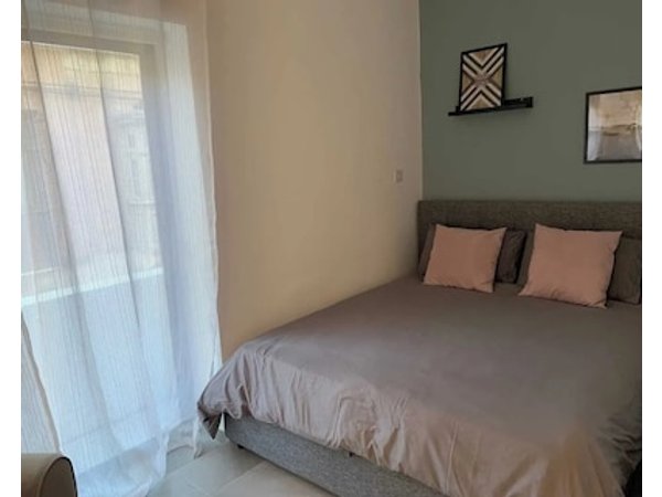 This Apartment Is A 1 Bedroom(s) 1 Bathrooms Located In Tas-sliema Null.