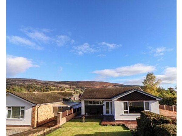 Green View Pet Friendly With A Garden In Llangollen