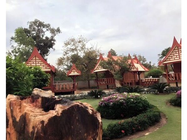 Naya Park View