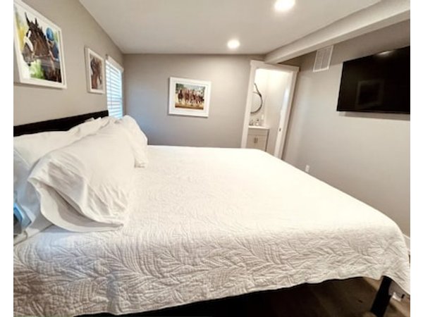 Lake Cottage W/ Hot Tub By Oaklawn & National Park
