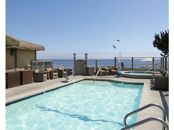 Cottage Inn by the Sea