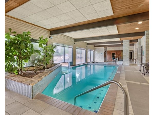 Best Western Plus Arroyo Roble Hotel & Creekside Villas