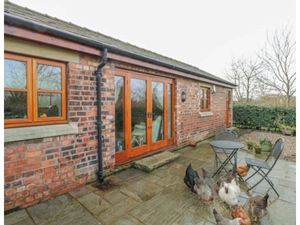 Maltkiln Cottage At Crook Hall Farm In Bispham Green Ref 3995