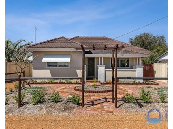 The Art Lovers Cottage in Mandurah