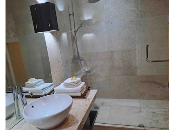 Private Villa With Private Pool Near Gwk
